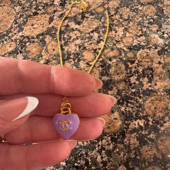 CHANEL Lavender Heart Necklace with Gold Detail - Picture 3 of 3